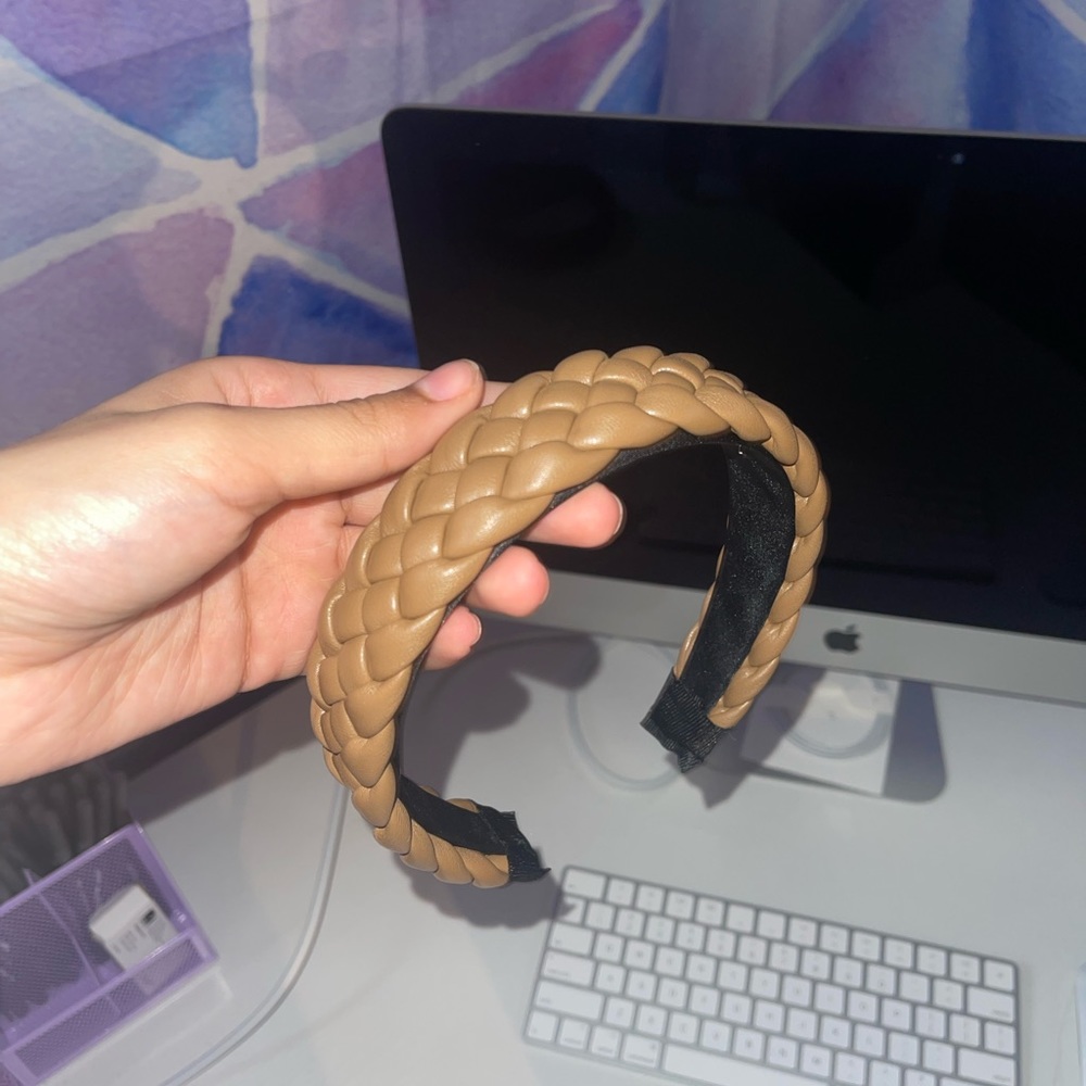 Nude braided headband